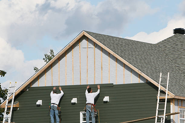 Professional Siding Replacement technician working in Evans City, PA