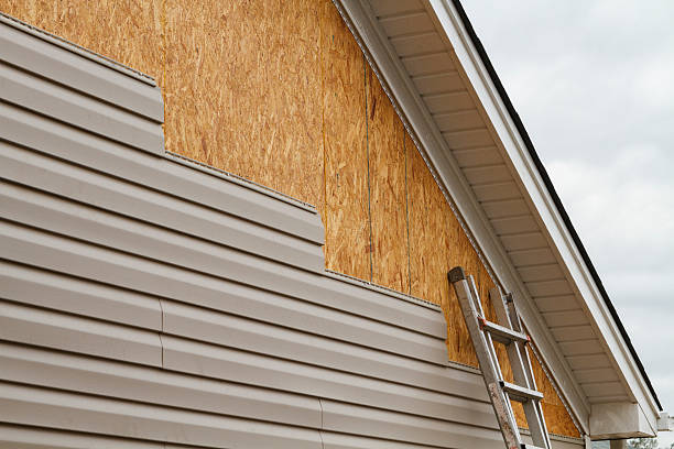 24/7 Emergency Siding Replacement experts in Evans City, PA